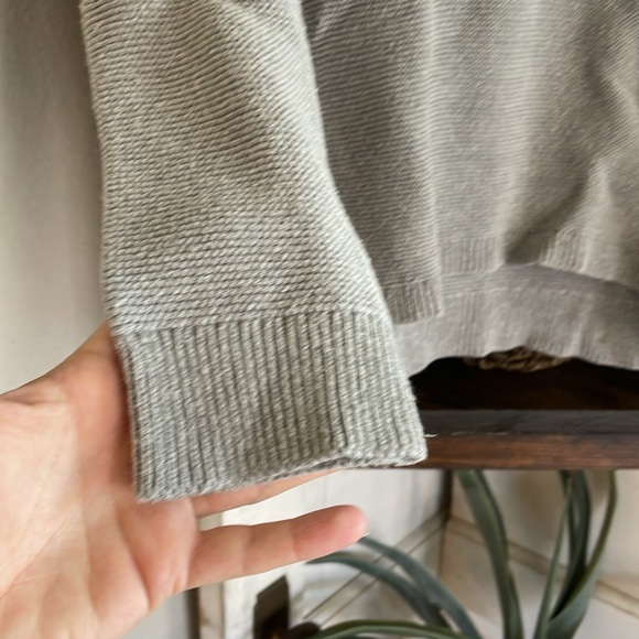 Cute sweater! - Picture 2 of 6